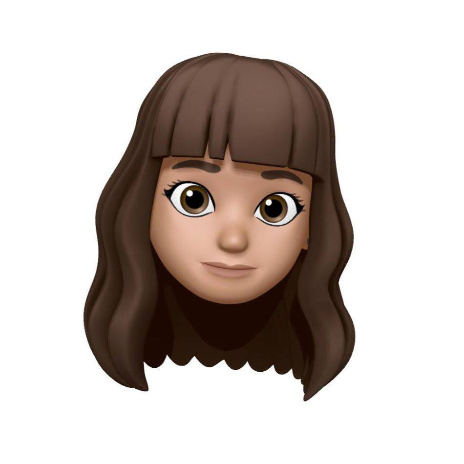 Lauren, Social Media