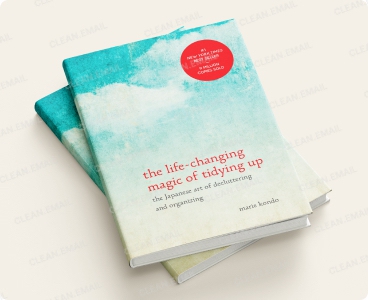 What Is the KonMari Method: A Marie Kondo Book Review