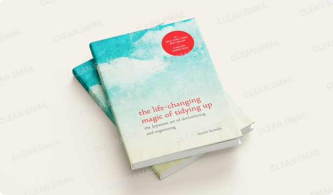What Is the KonMari Method: A Marie Kondo Book Review